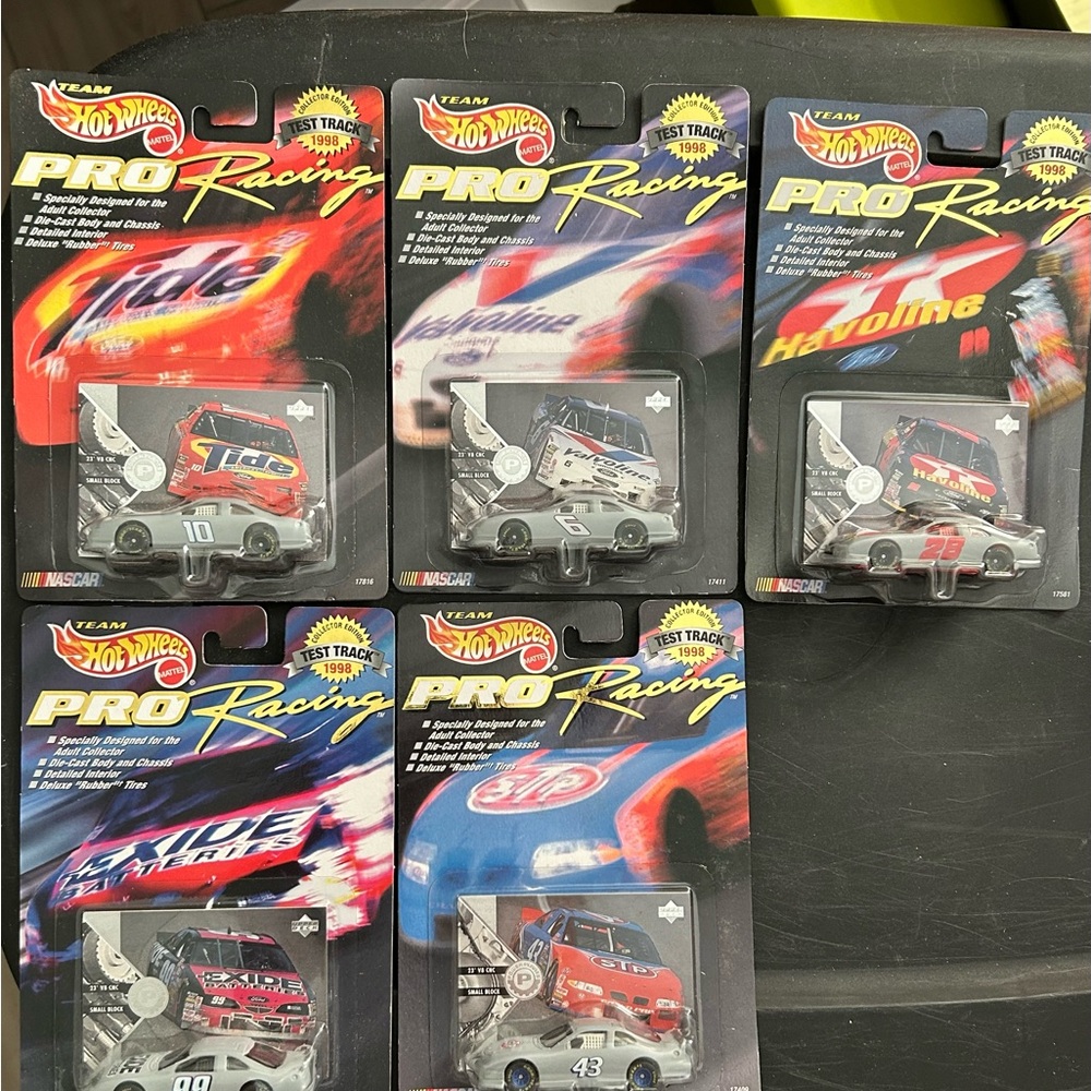 1998 Pro Racing Test Track Die-Cast Cars Set